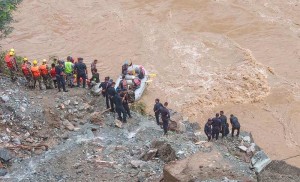 सिमलताल दुर्घटना : गणपति डिलक्सका चालक र सहचालकको शव फेला