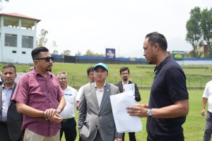 क्रिकेट मैदान निरीक्षणमा मन्त्री श्रेष्ठ, सन्दीपलाई दिए आश्वासन