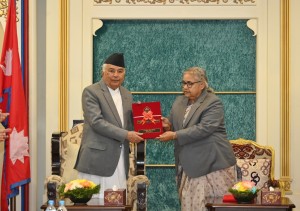 राष्ट्रपतिबाट चुनावको मितिमा दाँयाबाँया नहुने गरी सम्पूर्ण ध्यान केन्द्रित गर्न सरकारलाई सुझाव 