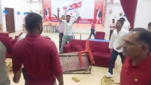 एमाले धनुषा अधिवेशनमा मतदाता नामावलीको विवादले लियो उग्र मोड