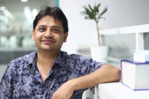 पत्रकार नारायण अर्याल प्रहरी निगरानीमा