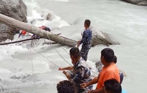 सेती नदीको खोँचबाट गोताखोरले निकाले युवकको शव