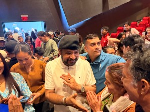 ‘पहाड’ हेरेका दर्शकसँग कलाकार