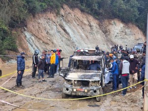 पाथीभरा जाँदै गरेको जिपमा आगलागी, चार जनाको मृत्यु