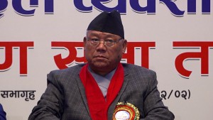 मोबाइल व्यवसायीमा उत्साह नदेखिनु चिन्ताको विषय : भीष्मराज आङ्देम्बे