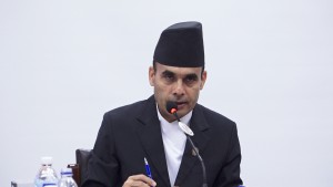 जनताको पैसाले चल्ने सञ्चारमाध्यमको प्रभावकारिता मूल्याङ्कन गरिन्छ : सञ्चारमन्त्री