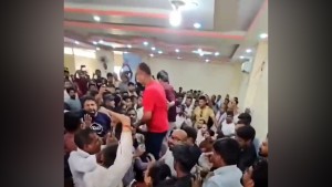 रास्वपा बाराको विस्तारित बैठकमा तनाव, सांसद तथा नेताहरुविरुद्ध नाराबाजी