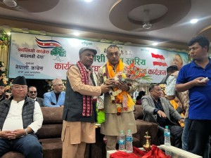 कांग्रेस सभापति थापालाई विराटनगरमा स्वागत