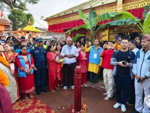 भुटनदेवी मन्दिरमा सलामीसहित भित्र्याइयो फूलपाती