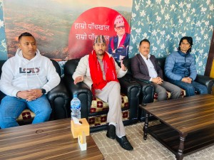 निर्धारित समयमै निर्वाचन हुनेमा सरकार प्रतिबद्ध : सञ्चारमन्त्री खरेल