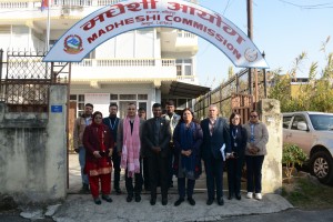 मधेशमा शान्ति कायम गर्न गृहमन्त्रीको सक्रियता