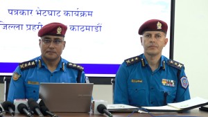 सिक्री स्न्याचिङ र मोटरसाइकल चोरीमा संलग्न समूह पक्राउ