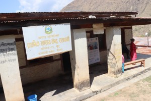 विशेषज्ञ डाक्टर नहुँदा स्वास्थ्य उपकरण प्रयोगविहीन, स्थानीयलाई सास्ती