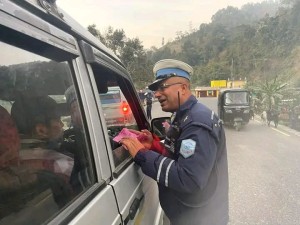 चालक तथा यात्रुसँग पाँच मिनेट ट्राफिक सचेतना