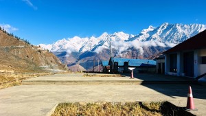 मनमोहक जुफालबाट देखिने मुकुटेश्वरी हिमाल