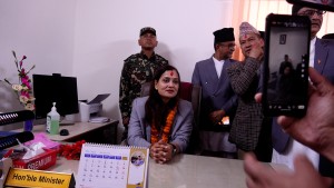 पदबहाली गर्दै निशा मेहताले भनिन्, 'नातावाद र कृपावादबाट टाढा हुनुपर्छ'