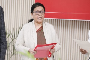 विद्या भण्डारीले लिइन् एमाले वरिष्ठ उपाध्यक्षको सपथ 