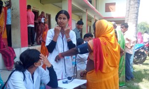 सर्लाहीमा विशेषज्ञसहितको नि:शुल्क स्वास्थ्य शिविर,  हजारभन्दा बढी लाभान्वित