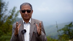 कसरी तयार भयो लोकप्रिय गीत ‘बाँझो खेतमा..’ ?