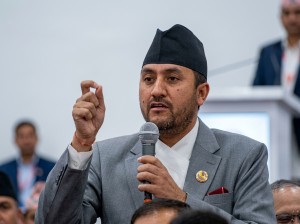 सांसद खरेलको स्पष्टिकरण, 'स्मार्ट टेलिकमको विषयमा एउटा मिटिङ समेत गरेको छैन्'