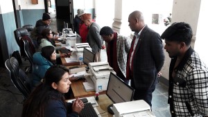 तीन दलले पेश गरे बन्दसूची