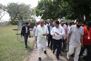 प्रचण्ड पुगे गौतम बुद्दले बाल्यकाल बिताएको तिलौराकोट क्षेत्र