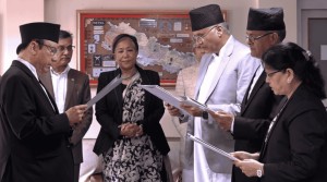 सर्वाेच्चका नवनियुक्त तीन न्यायाधीशले लिए शपथ 