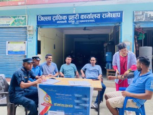 सवारी दुर्घटना नियन्त्रणका लागि चालकहरूको रक्तचाप परीक्षण