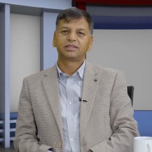 अर्थमन्त्रीको भारत भ्रमणबारे विष्णु रिजालको प्रश्न, 'सरकारी हो कि निजी ?'