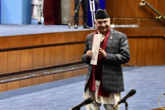 प्रधानमन्त्री ओलीले संसद्मा विशेष सम्बोधन गर्दै