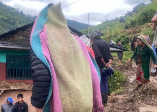 बागलुङको ताराखोलामा पहिरोले घर पुरिँदा एक जनाको मृत्यु