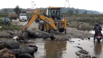 हेटौँडाको बाइपास सडक विस्तार तीव्र, डिभिजनले सवारी आवागमन वैकल्पिक मार्गतर्फ मोडिने तयारी