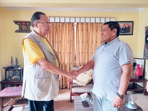झलनाथ खनाल निवास पुगे नारायणकाजी, वामपन्थी एकताबारे छलफल