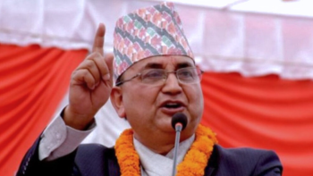 एमाले अध्यक्षमा ईश्वर पोखरेलले उम्मेदवारी दिने घोषणा, ओलीले नेतृत्व हस्तान्तरण गर्ने विश्वास