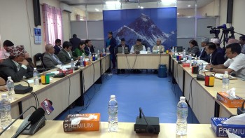 विद्युत विधेयकलाई रोक्नुपर्ने कुनै आवश्यकता छैन् : ऊर्जा मन्त्री 