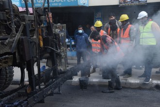 धुलोरहित सडक अभियानमा काठमाडौं महानगर, ढल, सडक मर्मत, कालोपत्रे धमाधम