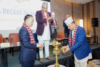 विद्युत उत्पादनको क्षमता हेरेर प्रसारण लाईन निर्माणमा लाग्न उर्जामन्त्री खड्काको सुझाव