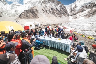सगरमाथा आधारशिविरमा विशेष संवाद, १६ बुँदे ध्यानाकर्षण  