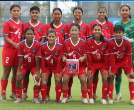 नेपाल उपाधिका लागि बंगलादेशसँग खेल्दै