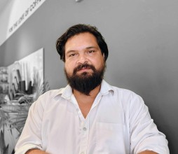 ‘जन्ते बाख्रो’ ले परम्परा बुझाउँदै मनोरञ्जन दिन्छ : प्रदीप भारद्वाज