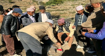 दानासाँघु खोलामा तिन दिनको फरकमा दुई पुलको शिलान्यास