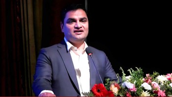 नेपालमा स्वास्थ्य जनशक्तिको अभाव नभए पनि टिक्ने स्थिति छैन : मन्त्री पौडेल