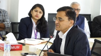 भोट बढाउन विमानस्थल थप्ने योजना मान्य हुँदैन : योगेश भट्टराई