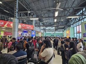 खराब मौसमका कारण केही उडान अवरुद्ध, विमानस्थलमा यात्रुको चाप