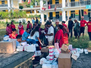 तीन युवाको पहलमा स्वास्थ्य शिविर, निःशुल्क औषधिसमेत वितरण 