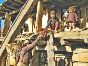 अन्धविश्वासको पराकाष्ठाः महिनावारीका सेतो वस्तु देखाउन नहुने