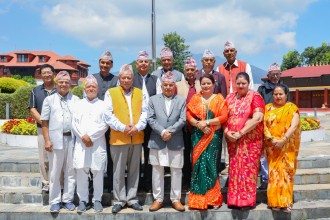राष्ट्रपति पौडेलसँग ज्येष्ठ राष्ट्रिय नागरिक महासंघका प्रतिनिधिमण्डलद्धारा भेट