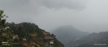 बाजुरामा हावाहुरीसहित चट्याङ र असिनापानी, पाकेको गहुँवालीमा क्षति