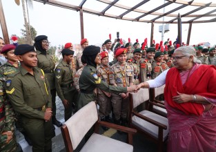 प्रधानमन्त्री कार्कीसँग विभिन्न देशका एनसीसी प्रतिनिधिमण्डलको भेट