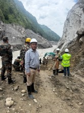 चिलिमे सुरुङमा फसेका कर्मचारीको उद्धारकार्य तीव्र
